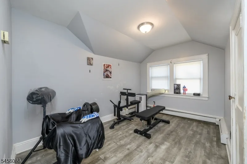 25 Comfort Pl Clifton City, NJ 07011