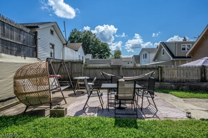 25 Comfort Pl Clifton City, NJ 07011