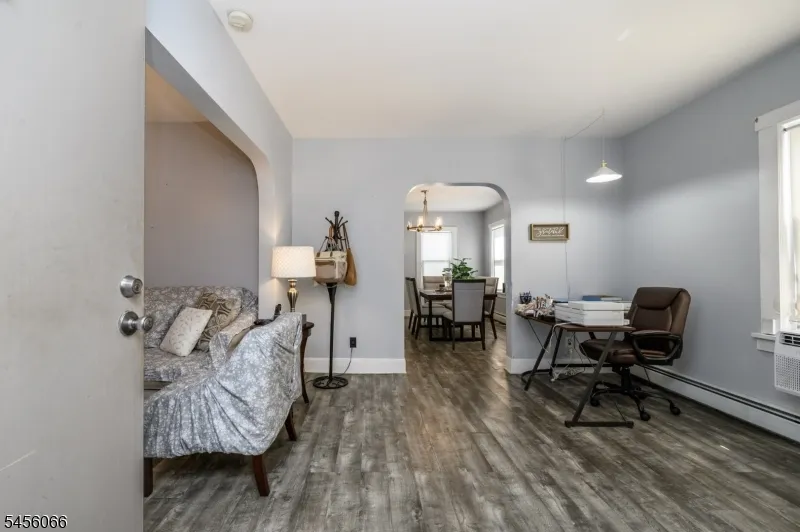 25 Comfort Pl Clifton City, NJ 07011