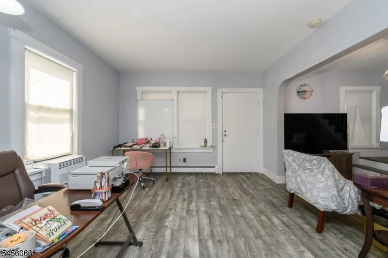 25 Comfort Pl Clifton City, NJ 07011