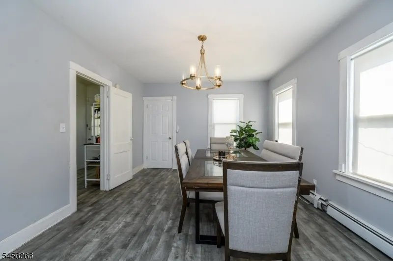 25 Comfort Pl Clifton City, NJ 07011