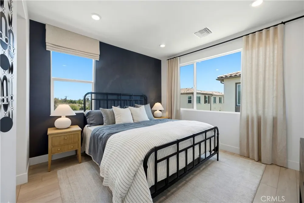 9334 Via Azul Pico Rivera, CA 90660