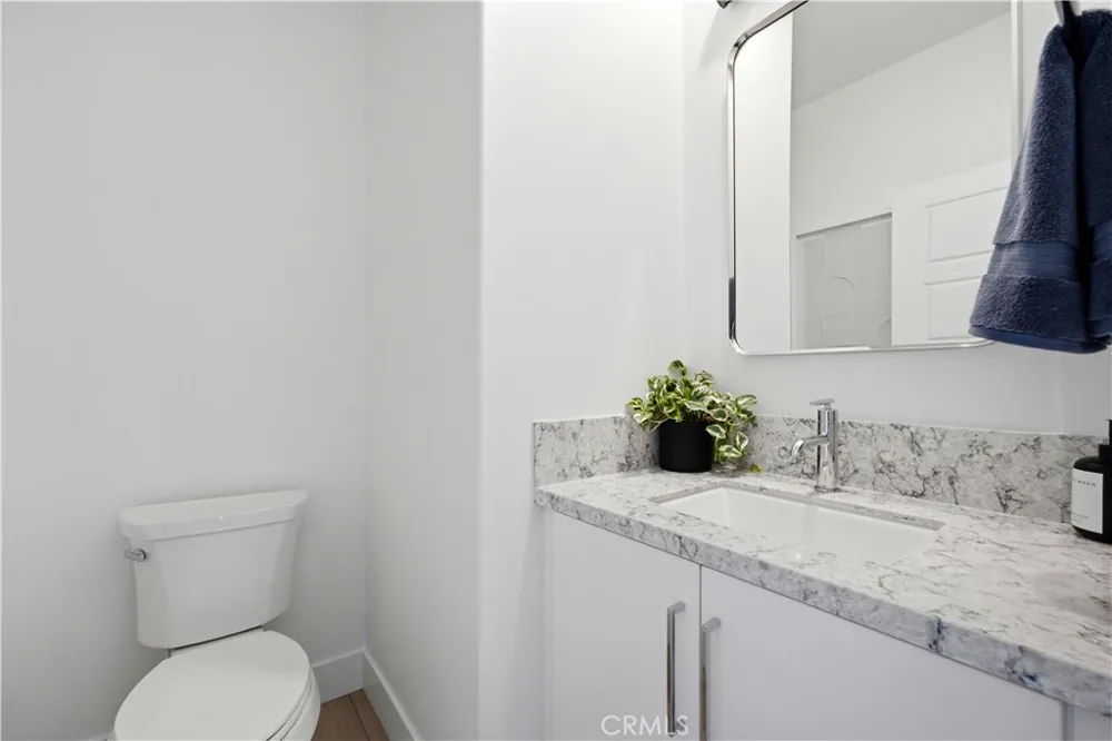9334 Via Azul Pico Rivera, CA 90660