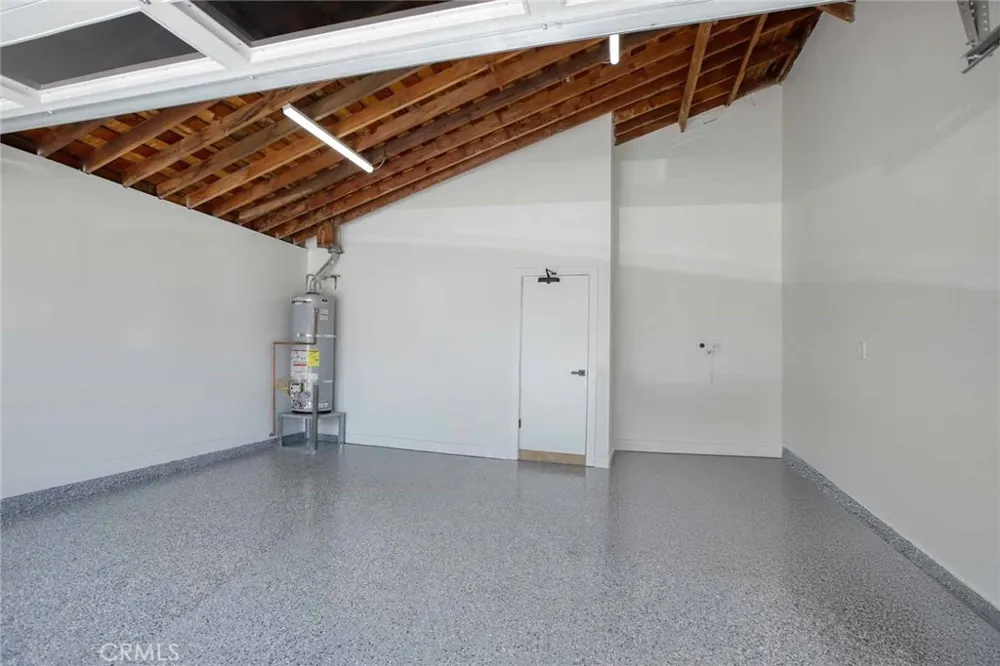 19939 Hemmingway Winnetka, CA 91306