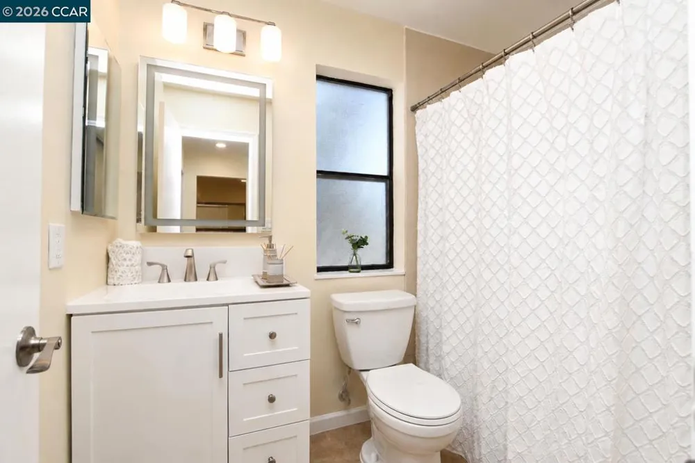 395 Camelback Rd #2 Pleasant Hill, CA 94523