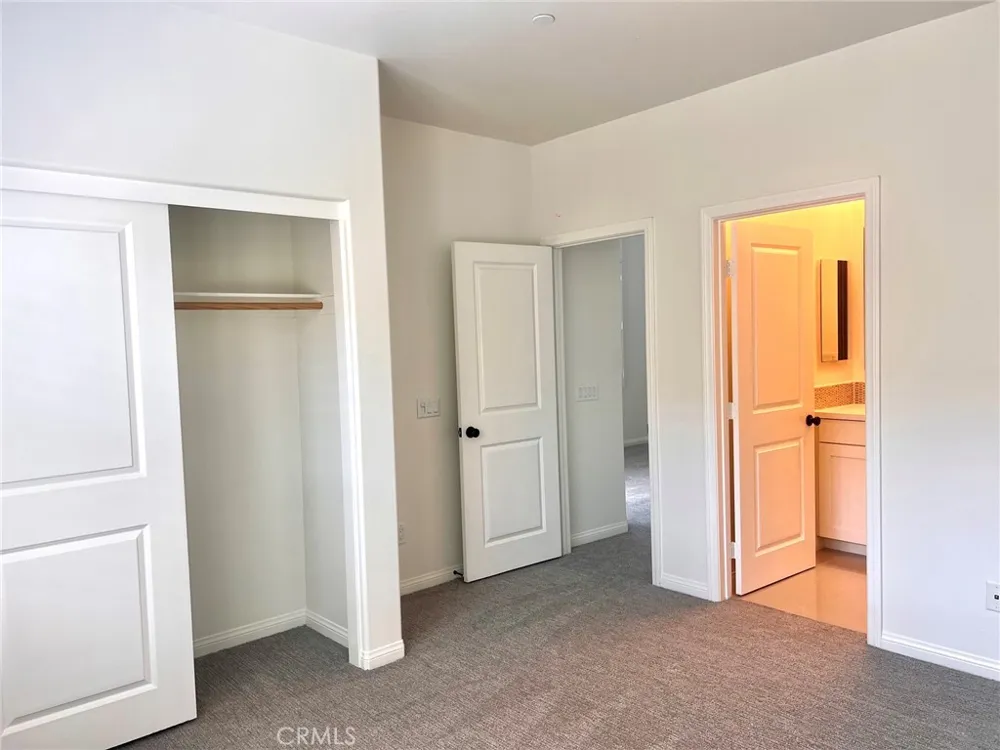 86 Rose Arch Irvine, CA 92620