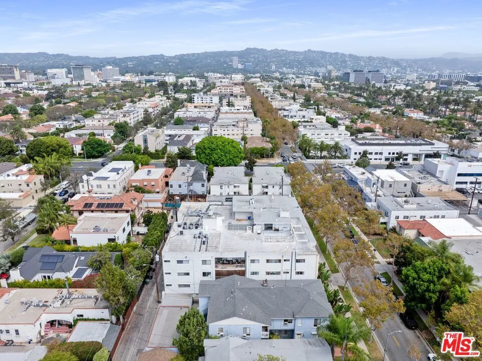 423 S Rexford Drive #305 Beverly Hills, CA 90212
