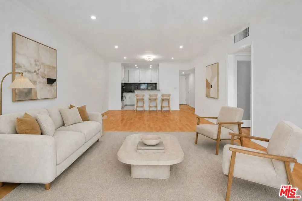 423 S Rexford Drive #305 Beverly Hills, CA 90212