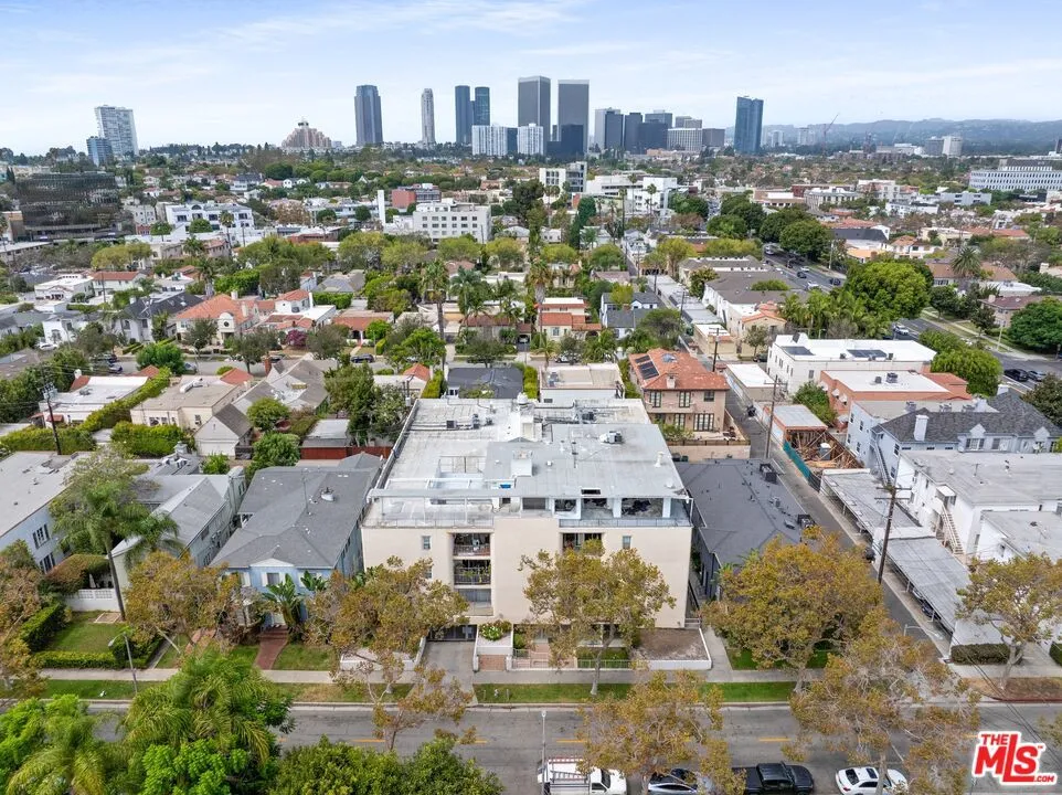 423 S Rexford Drive #305 Beverly Hills, CA 90212