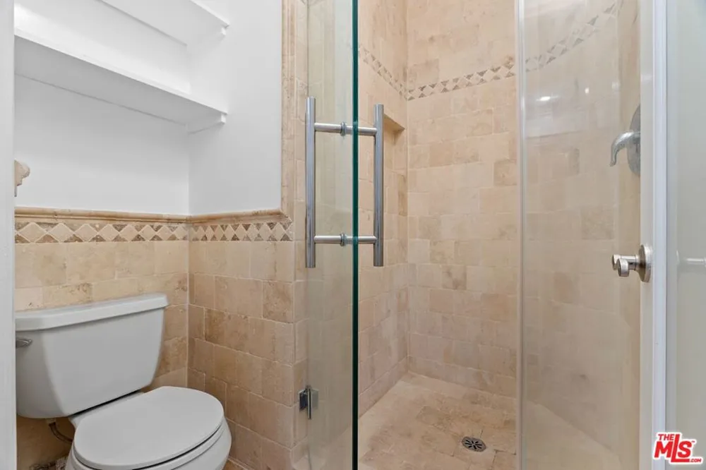 423 S Rexford Drive #305 Beverly Hills, CA 90212