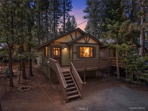42587 Cedar