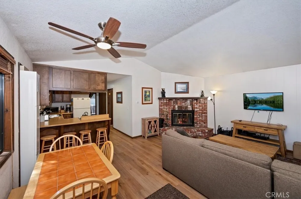 42587 Cedar Big Bear Lake, CA 92315