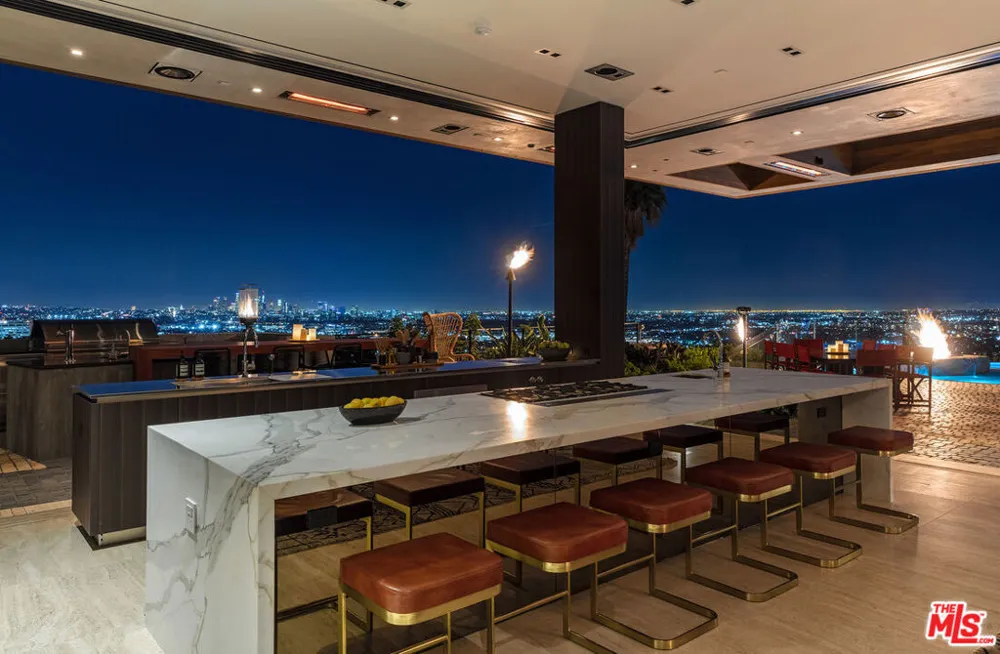 1894 Stanley Avenue Los Angeles, CA 90046