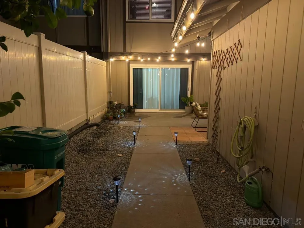 11375 Matinal Circle San Diego, CA 92127