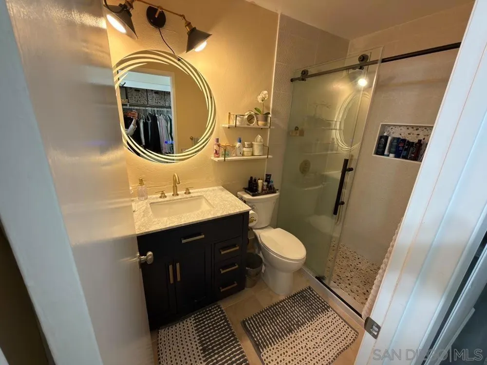 11375 Matinal Circle San Diego, CA 92127