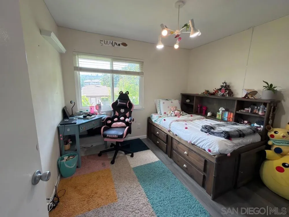 11375 Matinal Circle San Diego, CA 92127