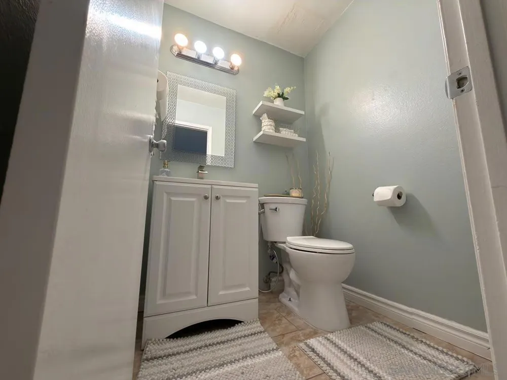 11375 Matinal Circle San Diego, CA 92127
