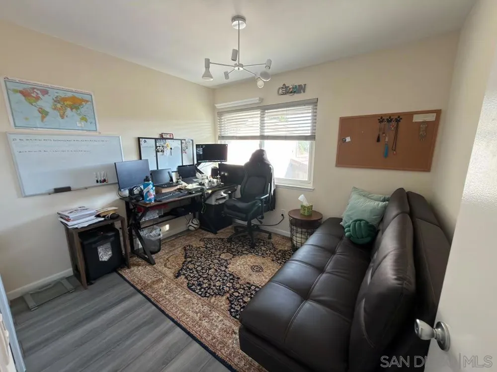 11375 Matinal Circle San Diego, CA 92127