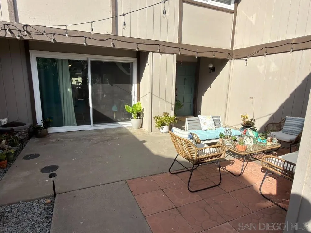 11375 Matinal Circle San Diego, CA 92127
