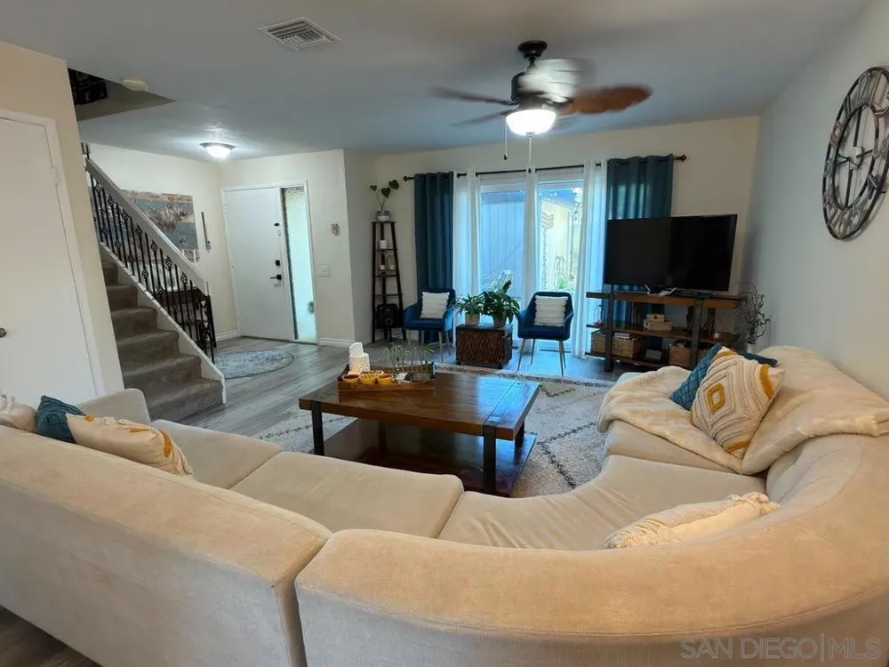 11375 Matinal Circle San Diego, CA 92127