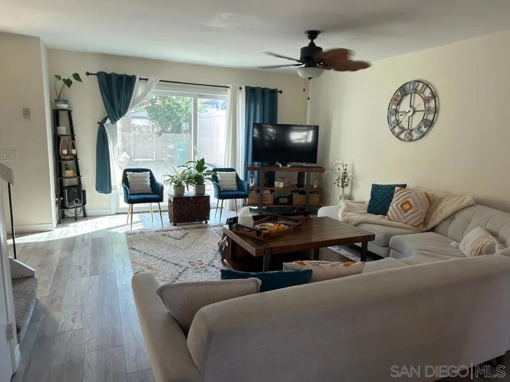 11375 Matinal Circle San Diego, CA 92127