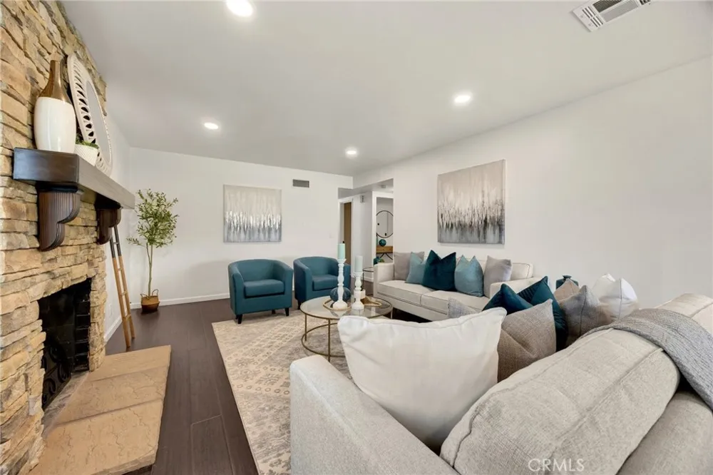 19638 E Groverdale Covina, CA 91724