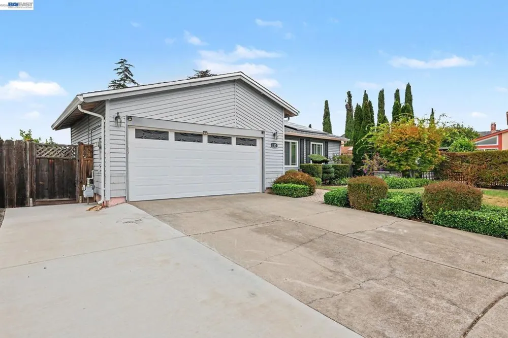 127 Catalpa Ct Hercules, CA 94547