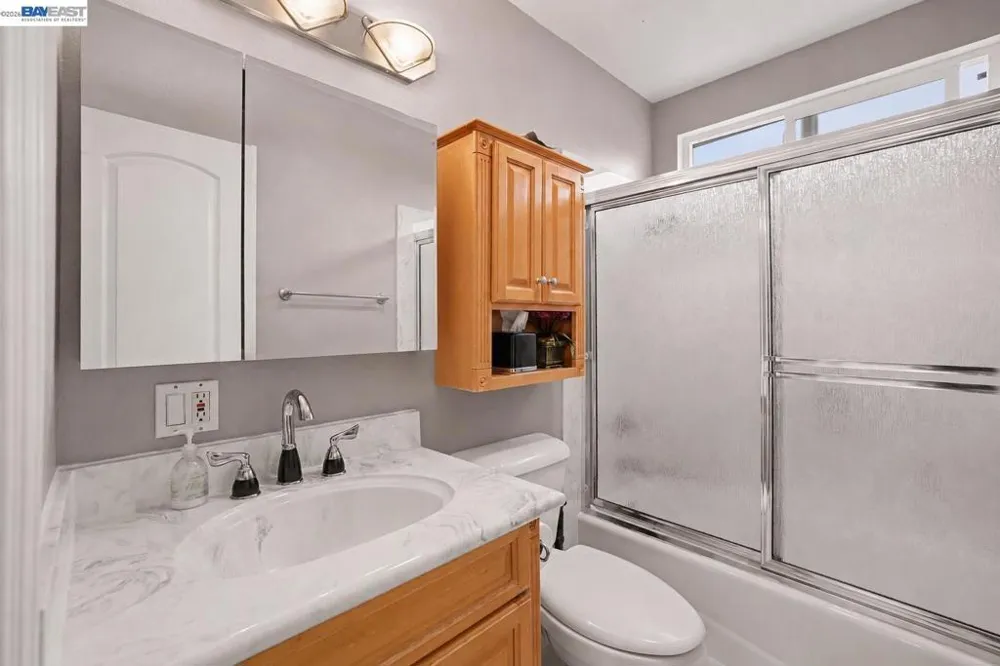 127 Catalpa Ct Hercules, CA 94547