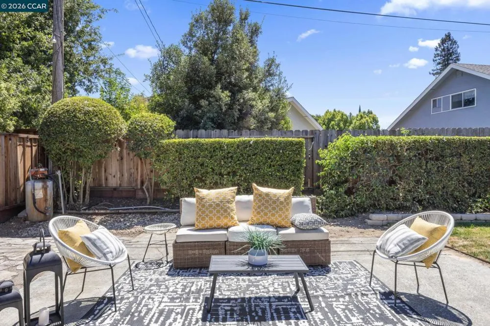 1320 Hookston Rd Concord, CA 94518