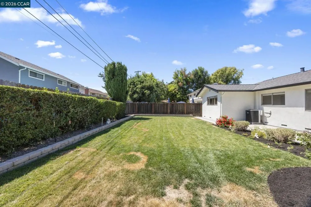 1320 Hookston Rd Concord, CA 94518