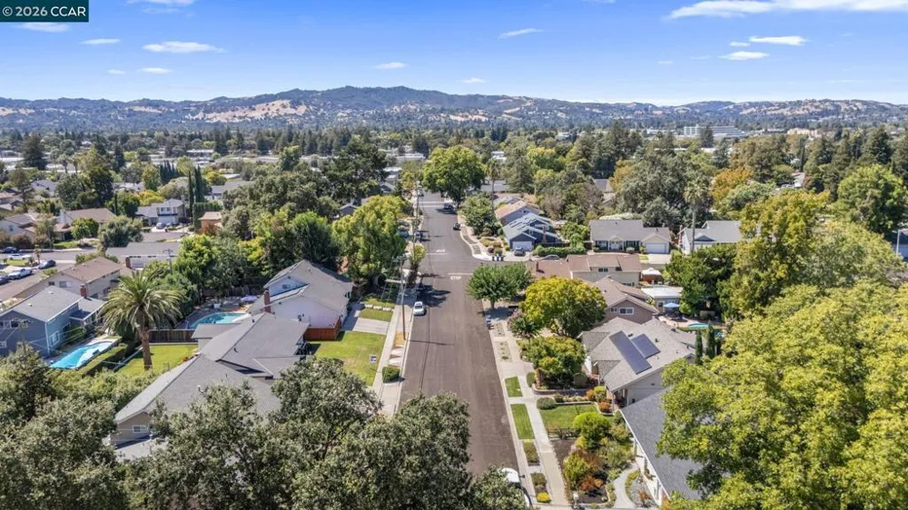 1320 Hookston Rd Concord, CA 94518
