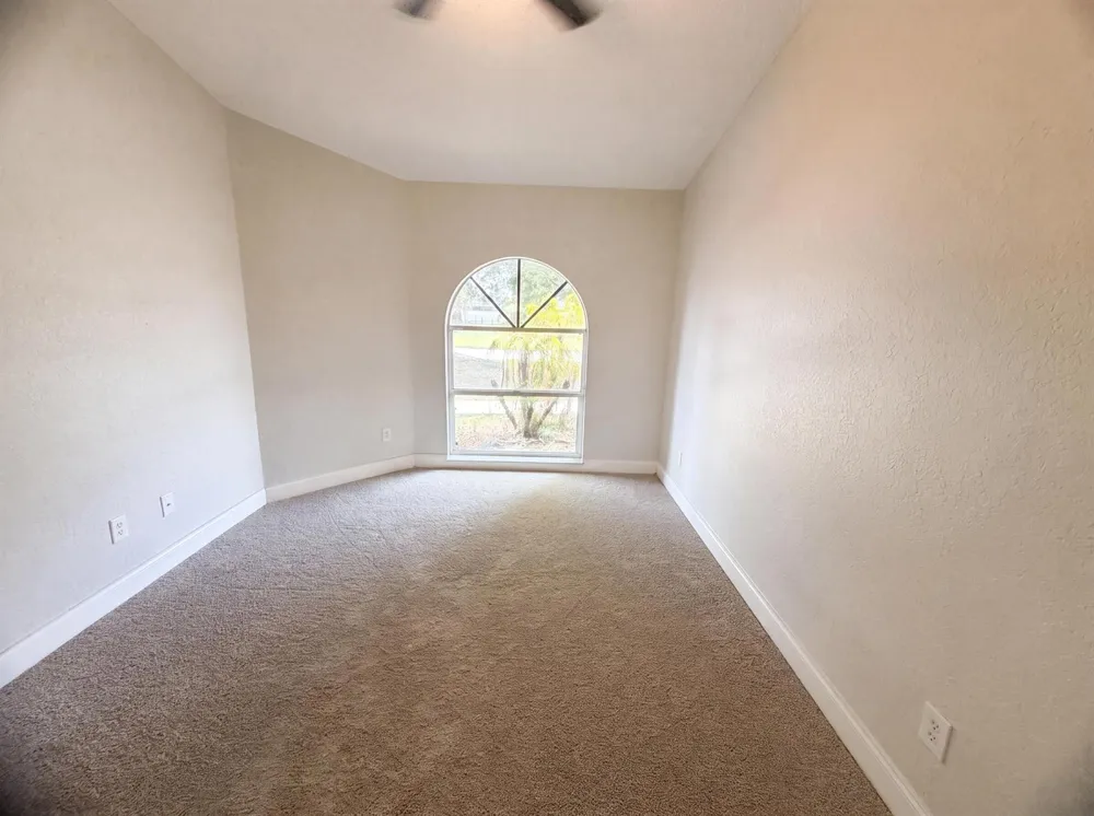711 SE Celtic Avenue Port St. Lucie, FL 34983