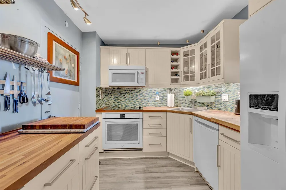 3015 Ocean Boulevard #16K Fort Lauderdale, FL 33308