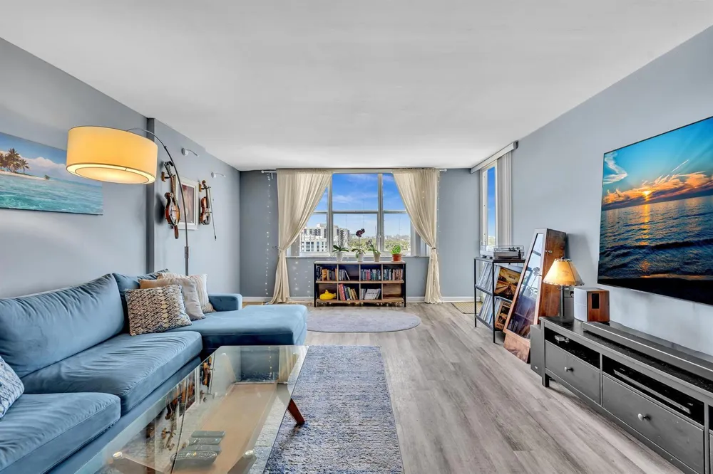 3015 Ocean Boulevard #16K Fort Lauderdale, FL 33308