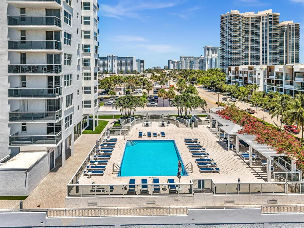 3015 Ocean Boulevard #16K Fort Lauderdale, FL 33308