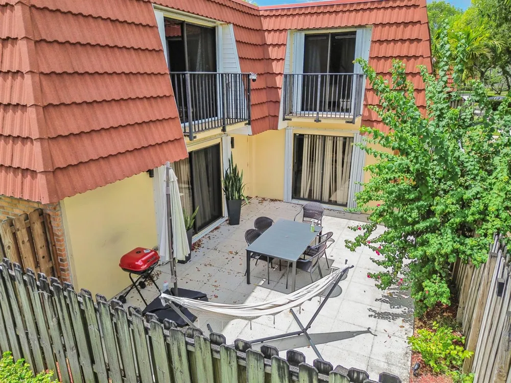 746 NW 98th Way Plantation, FL 33324