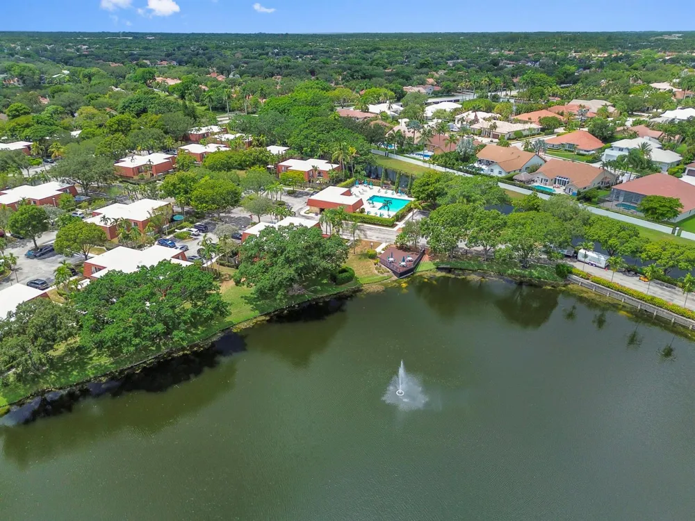746 NW 98th Way Plantation, FL 33324
