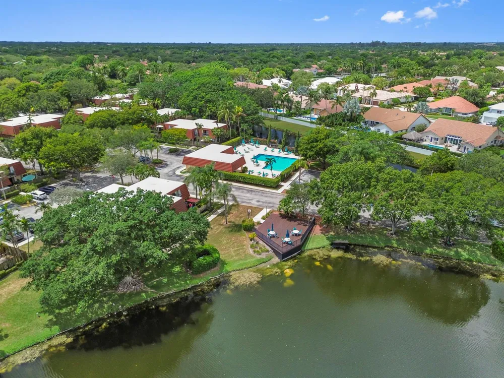 746 NW 98th Way Plantation, FL 33324