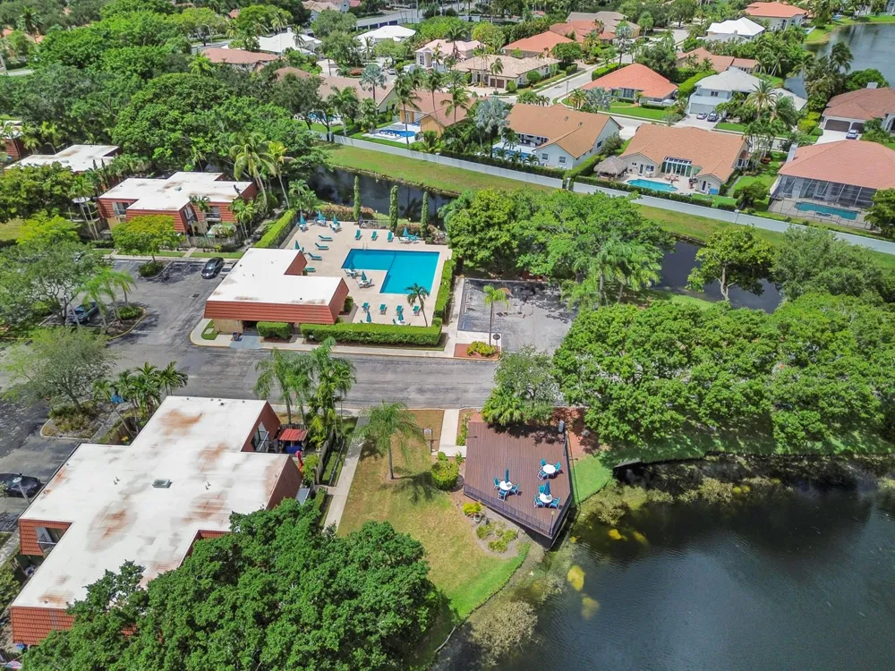 746 NW 98th Way Plantation, FL 33324