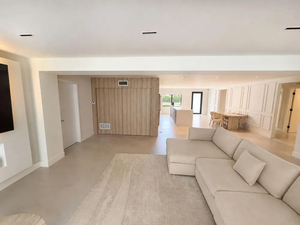 4919 SW 28th Avenue Fort Lauderdale, FL 33312