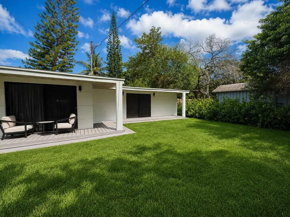 4919 SW 28th Avenue Fort Lauderdale, FL 33312