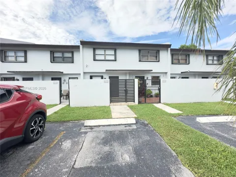 8010 SW 152nd Ave #211