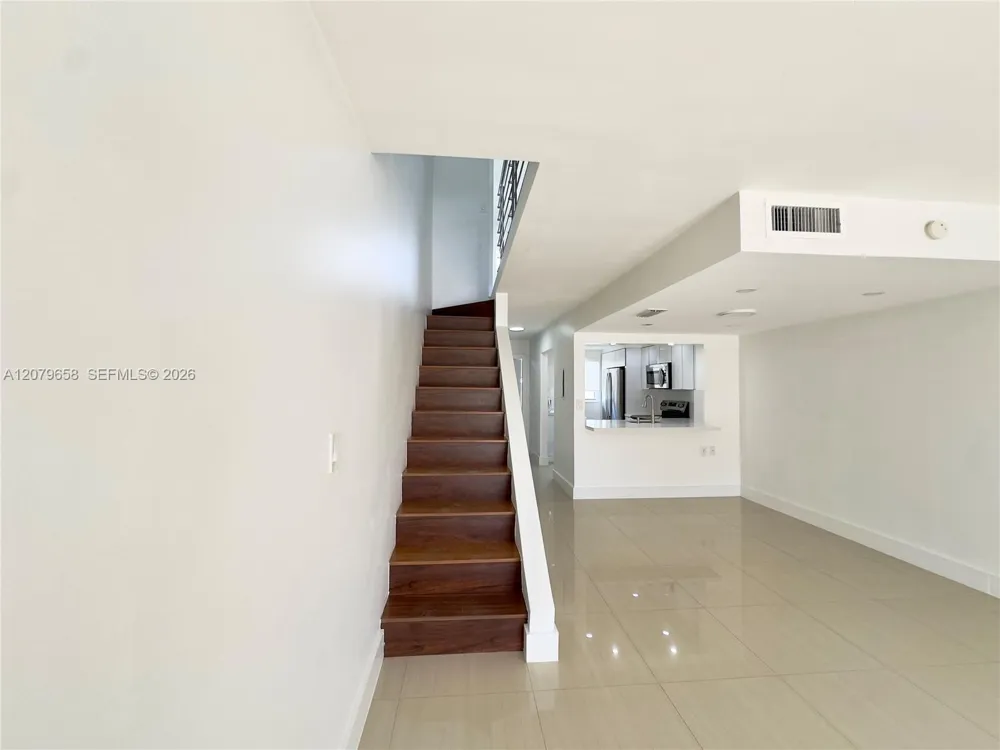 8010 SW 152nd Ave #211 Miami, FL 33193