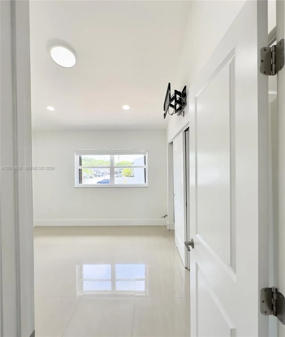 8010 SW 152nd Ave #211 Miami, FL 33193