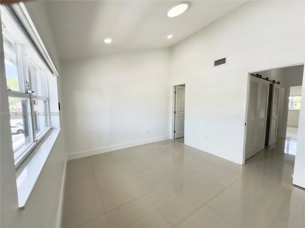 8010 SW 152nd Ave #211 Miami, FL 33193