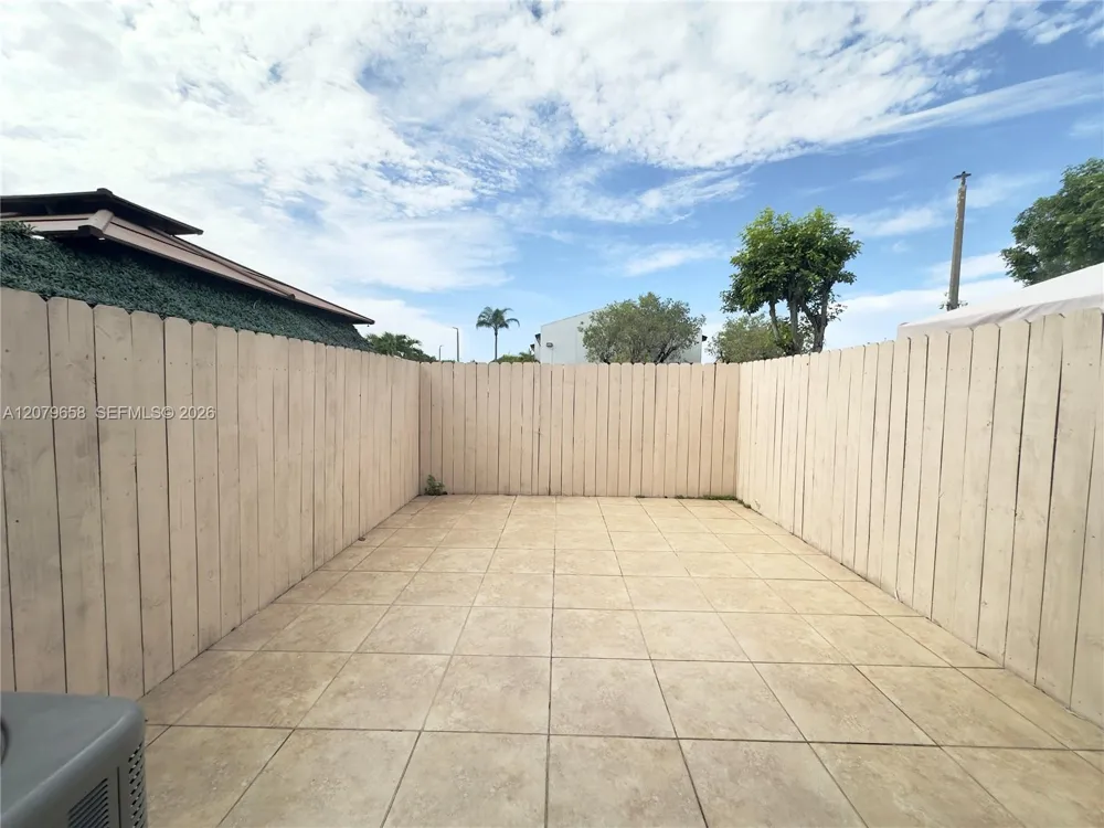 8010 SW 152nd Ave #211 Miami, FL 33193
