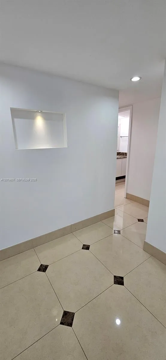 18051 Biscayne Blvd #1501 Aventura, FL 33160