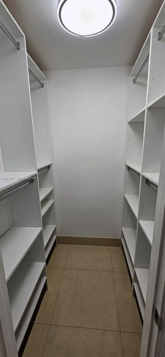 18051 Biscayne Blvd #1501 Aventura, FL 33160