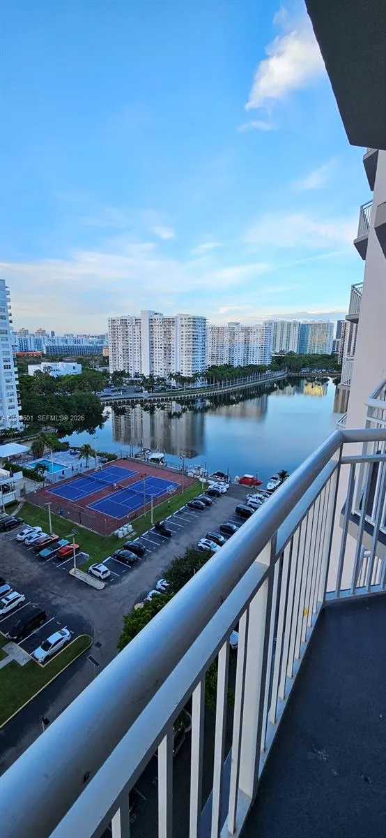 18051 Biscayne Blvd #1501 Aventura, FL 33160