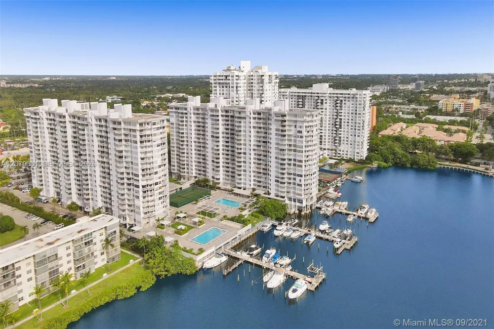 18051 Biscayne Blvd #1501 Aventura, FL 33160